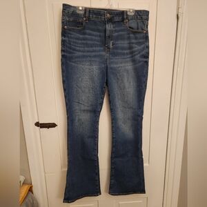 NWOT Women's American Eagle High Rise Skinny Kick Jeans - Size 16